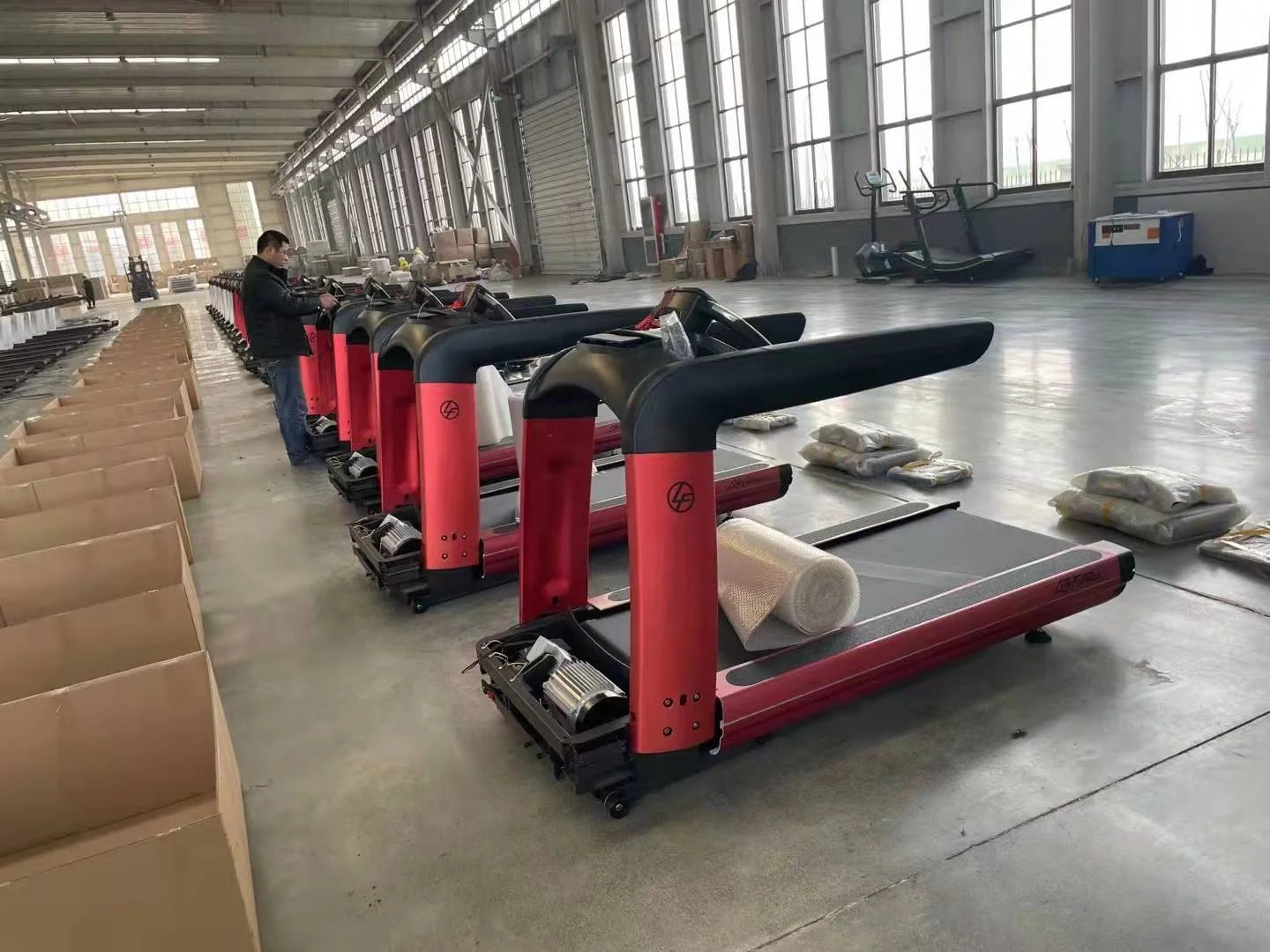 Sport gym equipment luxury electric training 3.5HP semi commercial treadmill manufacturer-Finds Fit