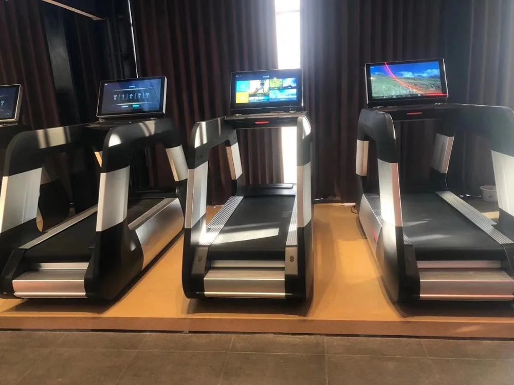 Super Wide Running Belt Commercial Treadmill With Wireless Charging-Finds Fit